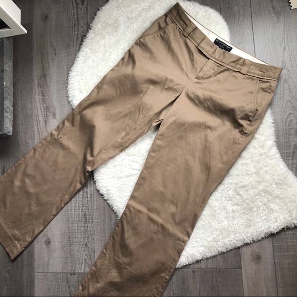 Banana Republic 6P Khaki Pants - Picture 3 of 6